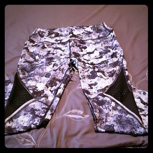 Workout capris